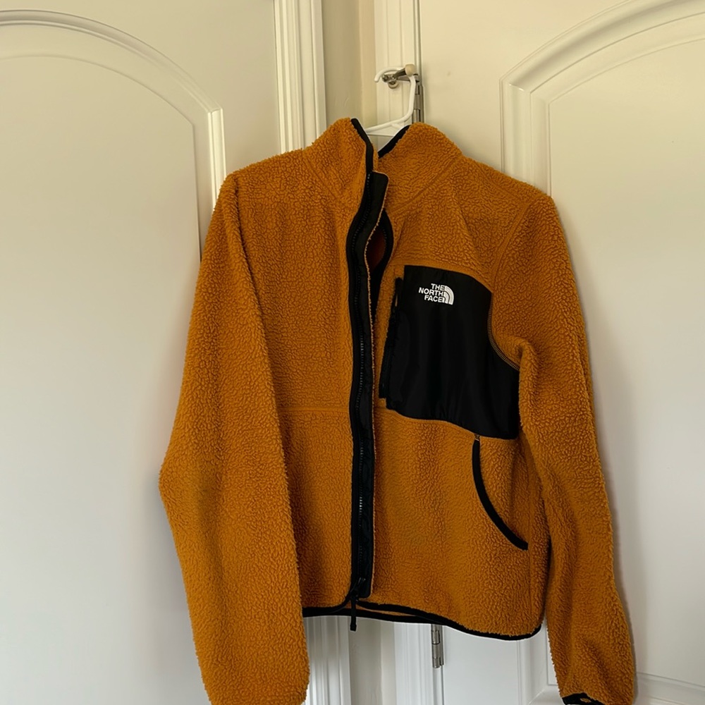 Women’s North Face coat